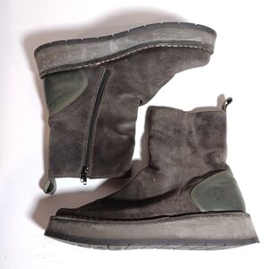 FLY LONDON Reno053 Oil Suede Rug Diesel Grey and Green Platform Boots Size 40